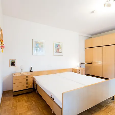 Homestay Deutsche Messe - Private Exhibition Center