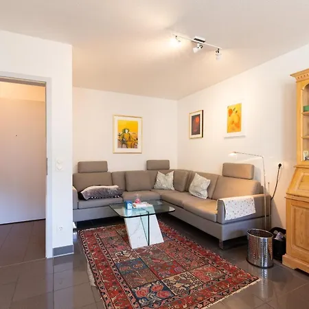 Deutsche Messe - Private Exhibition Center Homestay *